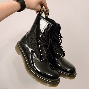 Doc marten “1460” combat boot
